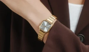 Best Minimalist Watches for Women: 8 Brilliant Styles